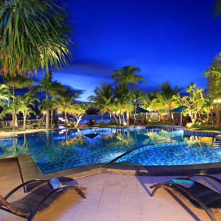 Swiss-Belhotel Silae Palu Exterior foto